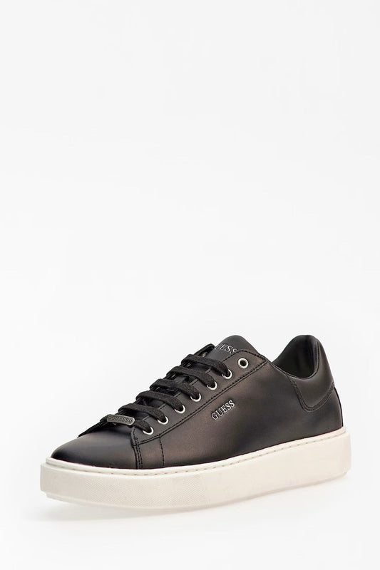 Guess Footwear (FM8VICLEA12-WHIBK) Men