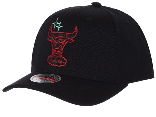 Mitchell & Ness Cap With Peak CHICAGO BULLS HHSSINTL1243 CBUBLCK (6874) Men
